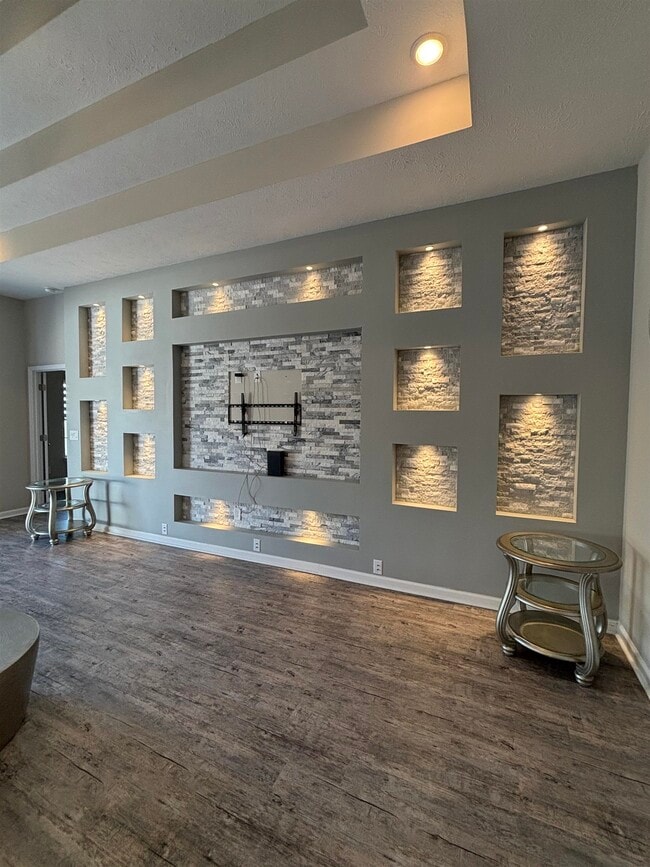 Building Photo - 227 Leste Rd