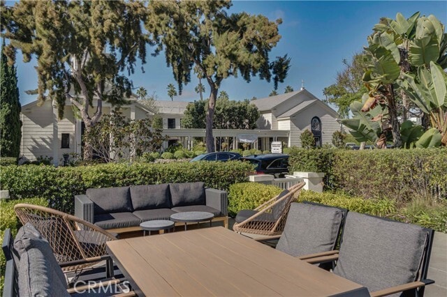 Building Photo - 608 Heliotrope Ave