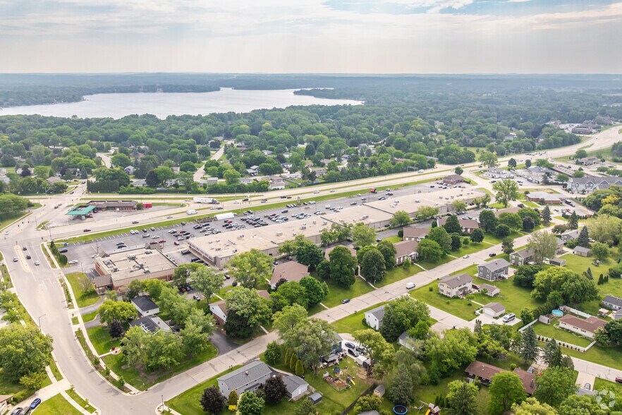 Aerial Context - Whitman Park Apartments