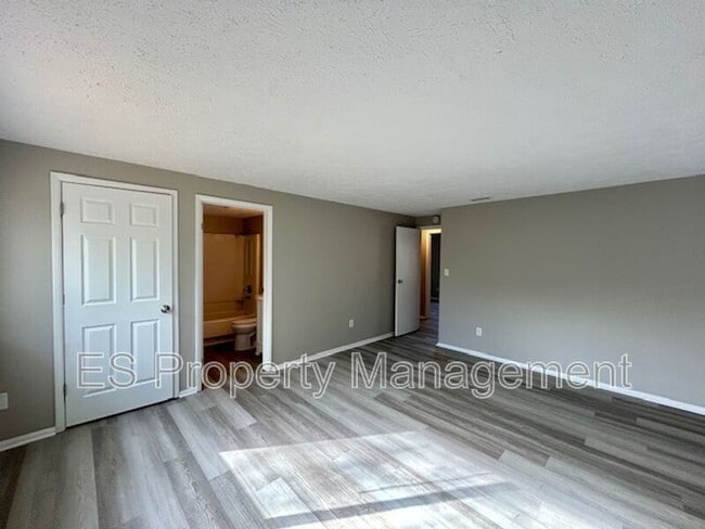 Building Photo - 5535 Freedom Ct