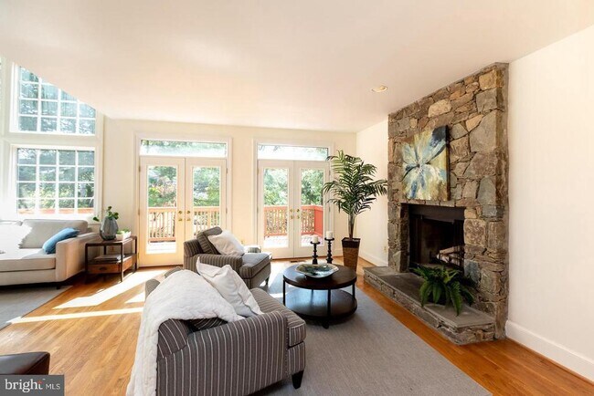 Building Photo - 6413 Wilson Ln