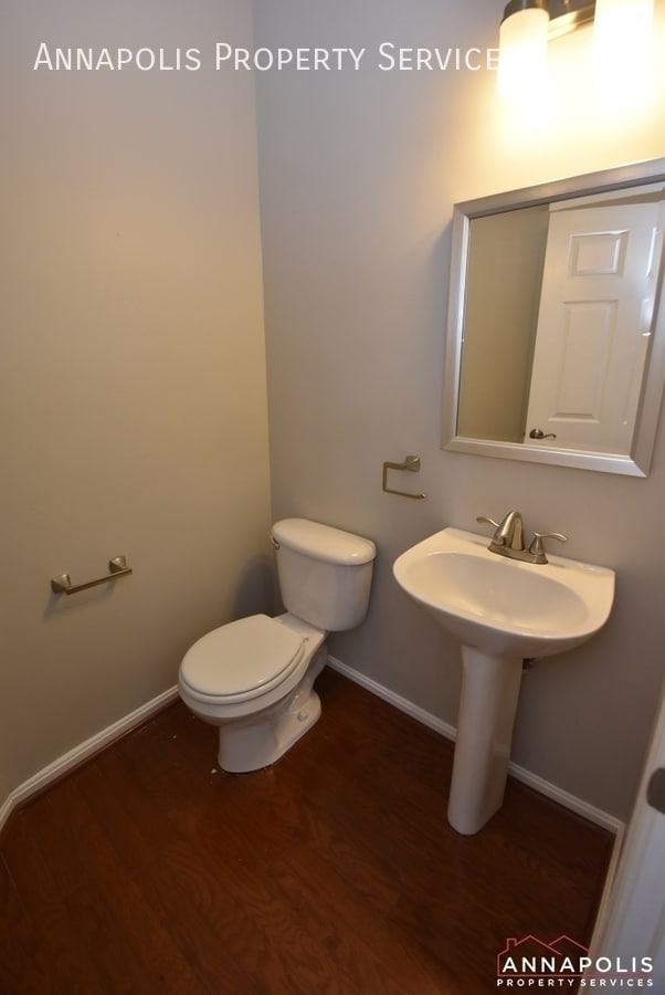 Building Photo - 37 Harbour Heights Dr