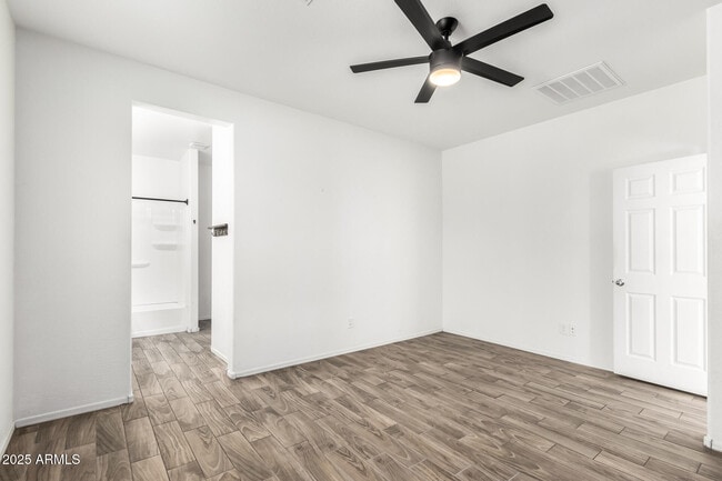 Building Photo - 10250 W Townley Ave