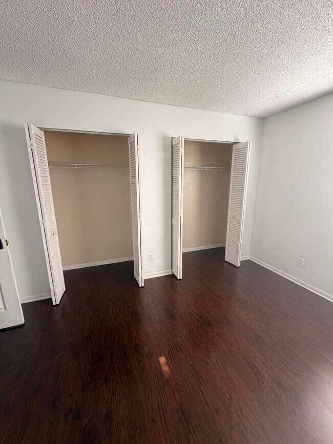 Building Photo - 3604 Inlet Cir