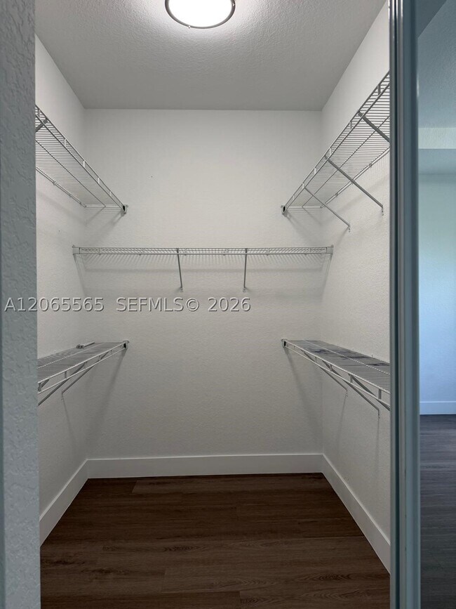 Building Photo - 4017 SW 149th Ct
