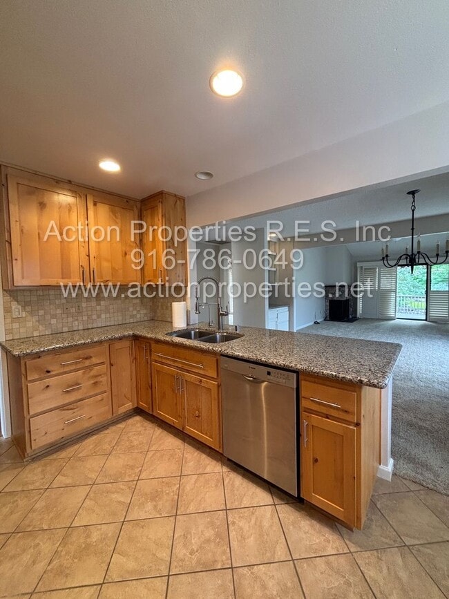 Building Photo - Views of Open Nature Area: Rocklin 3 Bedro...