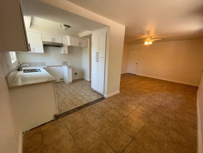 Building Photo - 125 Magnolia Ave