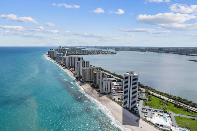 Building Photo - 5550 N Ocean Dr