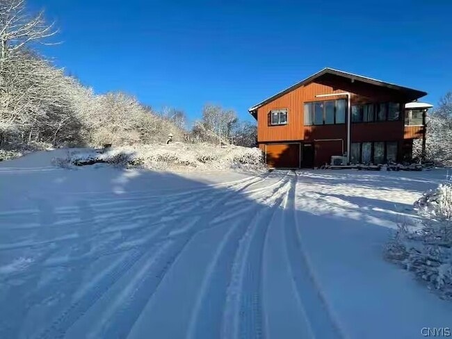 Building Photo - 5251 Irish Ridge Rd
