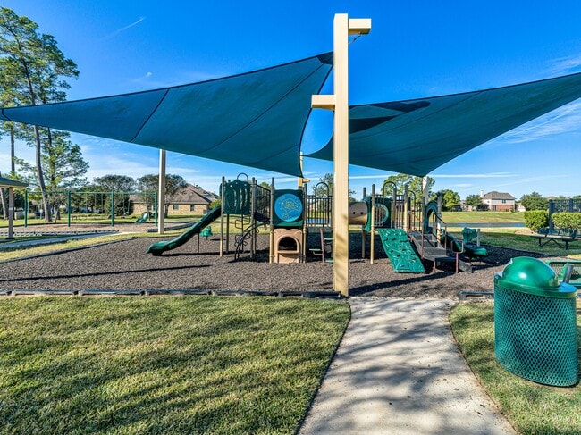 Building Photo - 14106 Pinebrook Thistle Ct