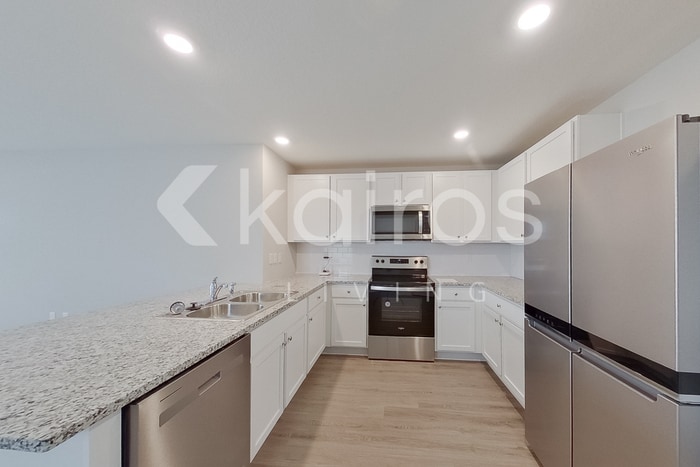 Building Photo - 4455 SW 85 Ln