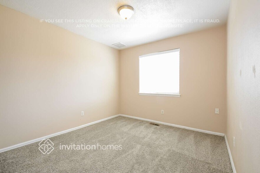 Building Photo - 12175 Elm Way