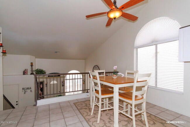 Building Photo - Desirable Chandler location near the Chand...