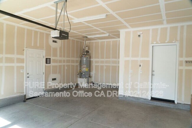 Building Photo - 5572 Amnest Way