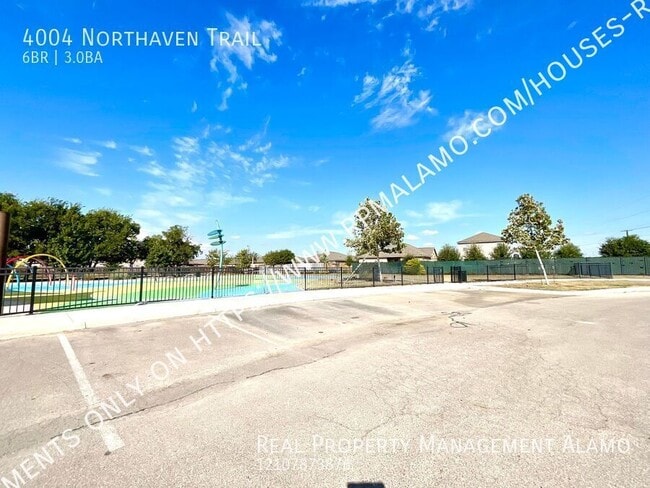 Building Photo - 4004 Northaven Trail