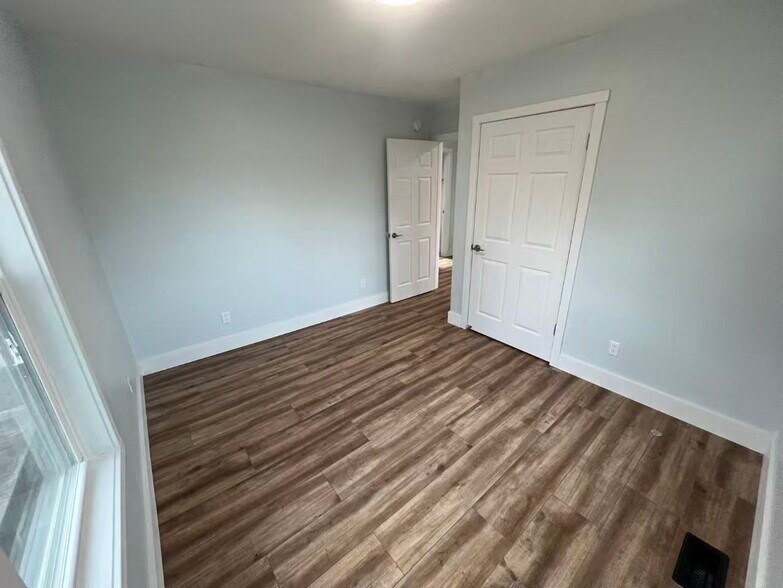 Building Photo - 1315 Mercury Dr