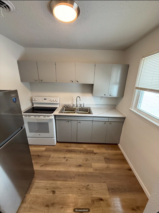 Building Photo - Seward Apartments