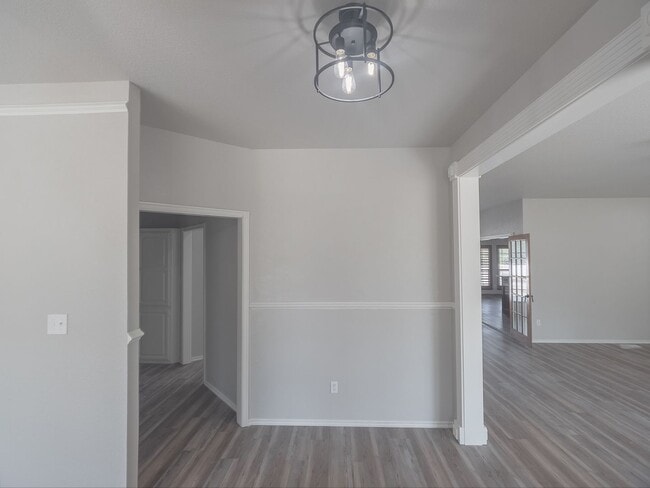 Building Photo - Large Private Oasis FOR RENT in Tuttle!