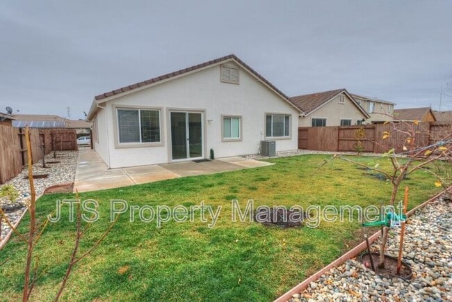 Building Photo - 4086 Pinoche Peak Way