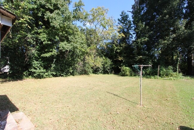 Building Photo - 230 Columbia Ave