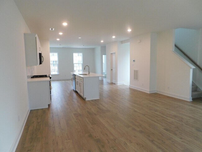Building Photo - 7037 Leire Ln