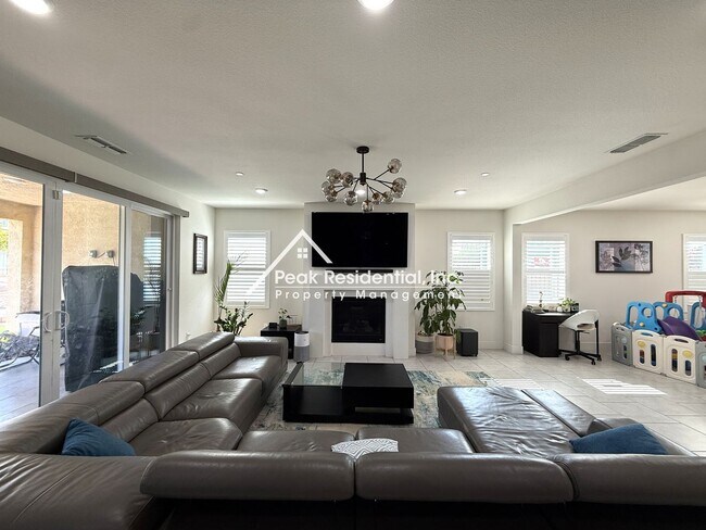 Building Photo - 3535 Heron Ct