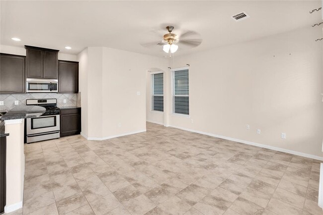 Building Photo - 8023 Villa Lago Ln