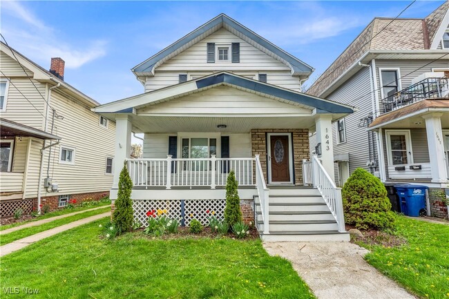 Primary Photo - 1643 Wyandotte Ave
