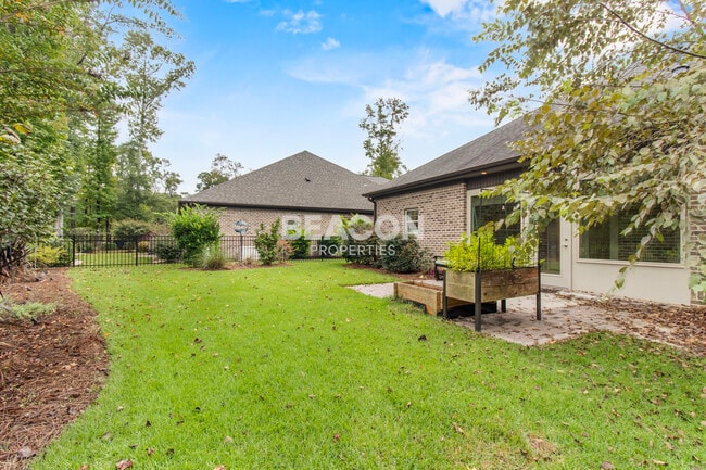Building Photo - 661 Jenoa Dr