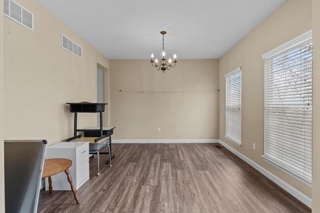 Building Photo - 612 Zumwalt Crossing