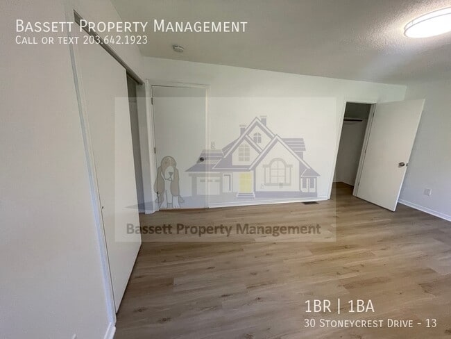 Building Photo - 30 Stoneycrest Dr