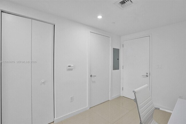 Building Photo - 1300 S Miami Ave