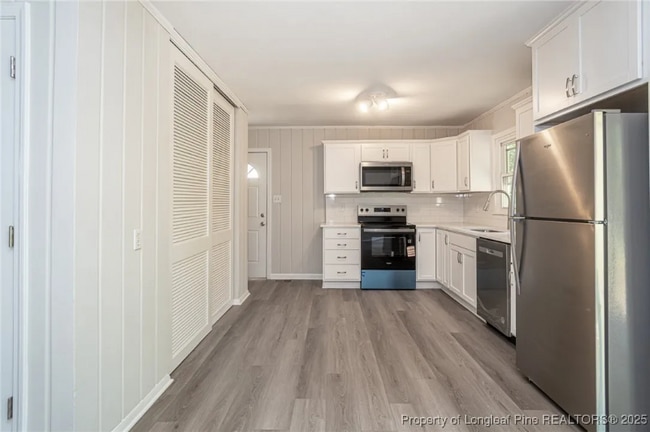 Building Photo - 675 Wiltshire Rd