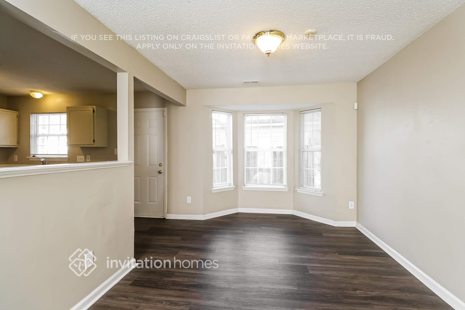 Building Photo - 8410 Blue Aster Ln