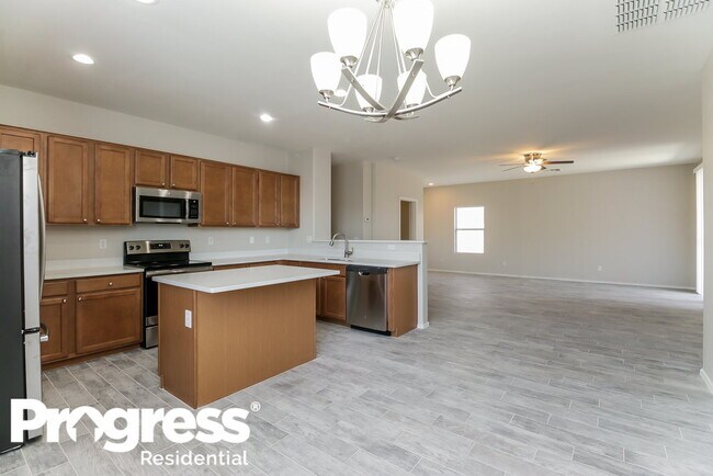 Building Photo - 7809 S 68th Dr