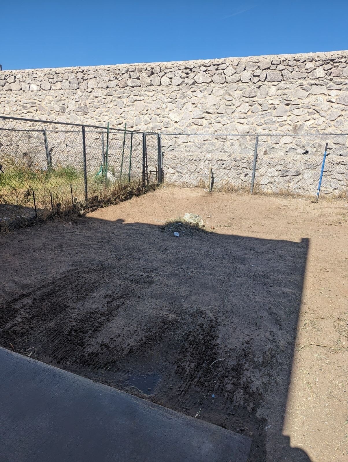 Private Backyard - 2329 Sambrano Ave