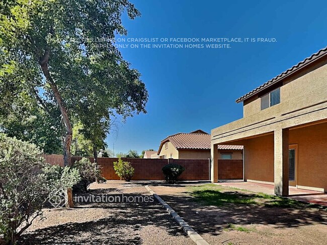 Building Photo - 1441 E Thornton Ave