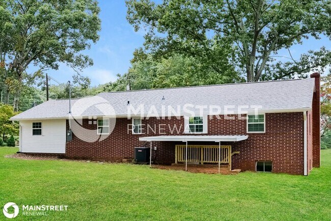 Building Photo - 2997 Avalee St