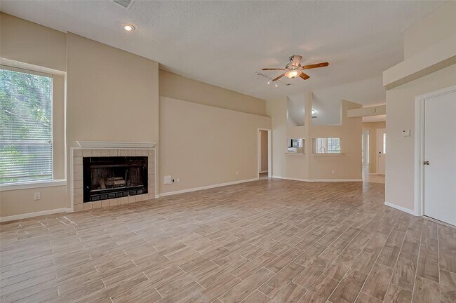 Building Photo - 4422 Waterfall Way