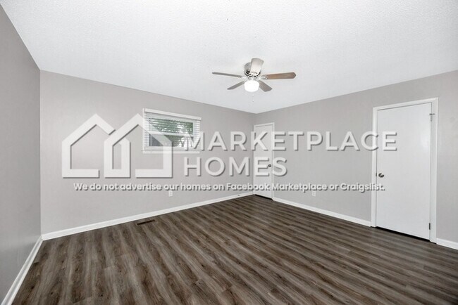Building Photo - 104 Edinburgh Dr