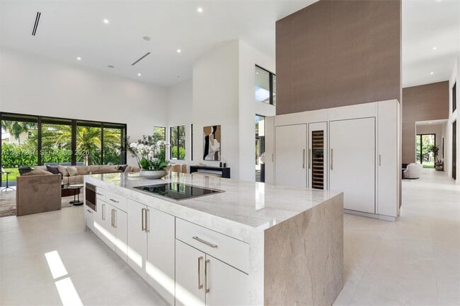 Building Photo - 14930 SW 16 Ct