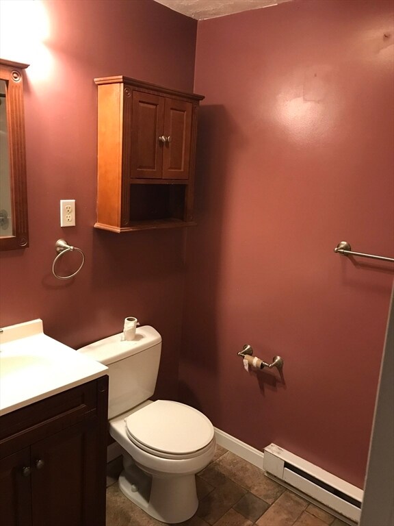 Building Photo - 79 Fountain Ln