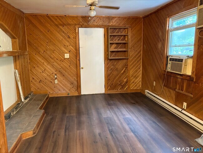 Building Photo - 476 Park Ave