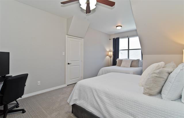 Building Photo - 6208 Riverview Cir