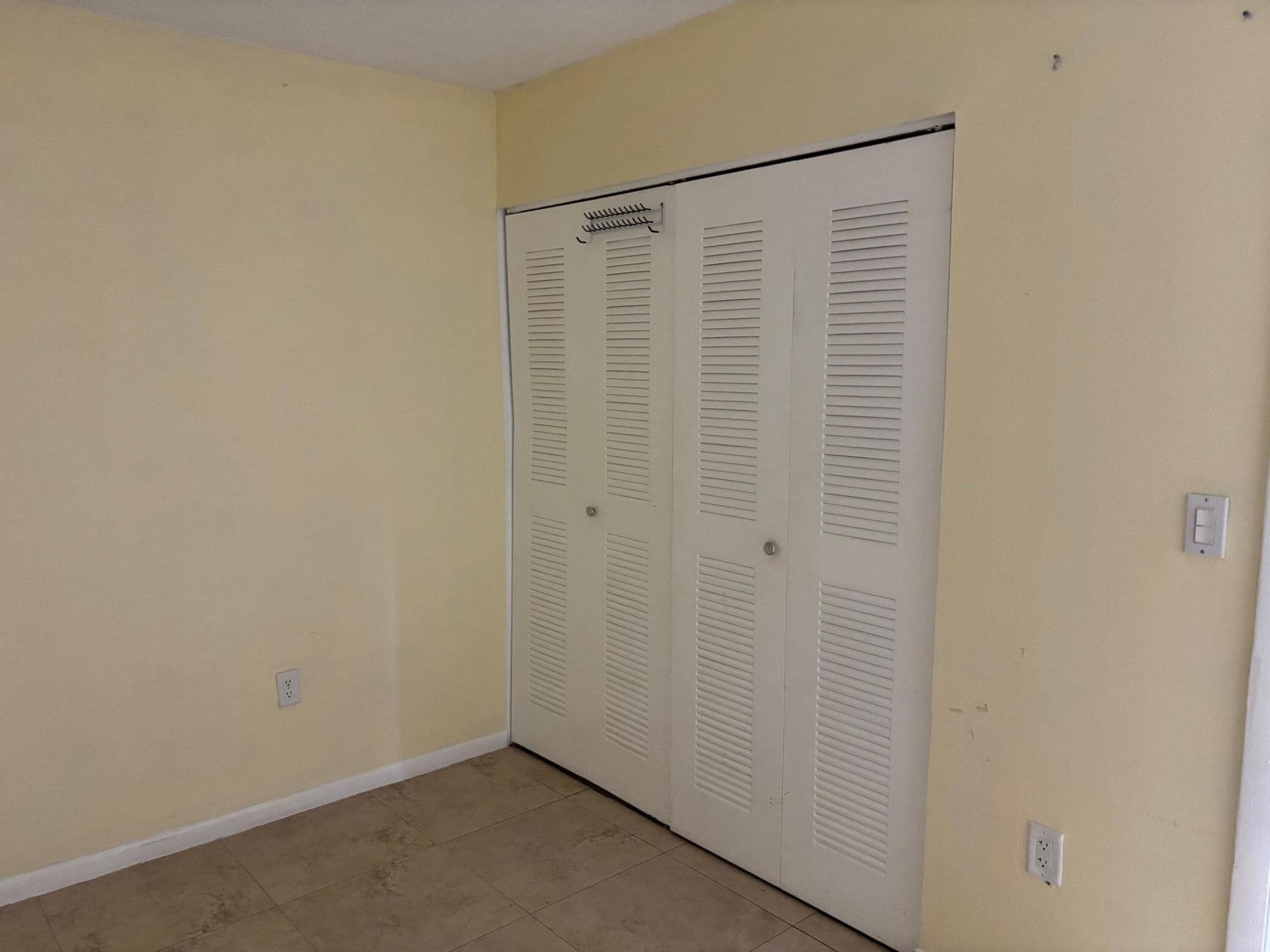 Building Photo - 9959 Nob Hill Pl