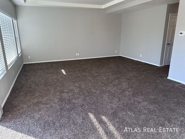 Building Photo - 18252 E 52nd Ave