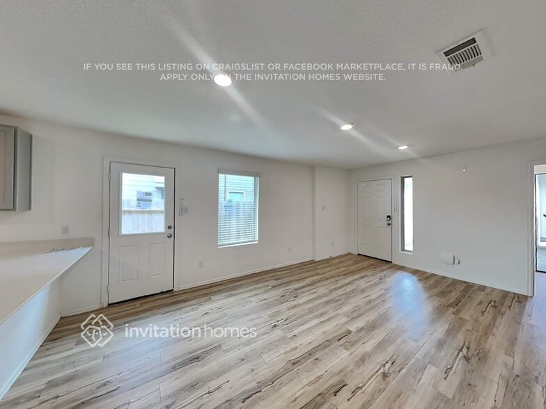 Building Photo - 22260 Stoney Ravine Dr