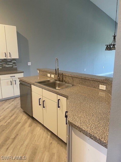 Building Photo - 14830 Calusa Palms Dr