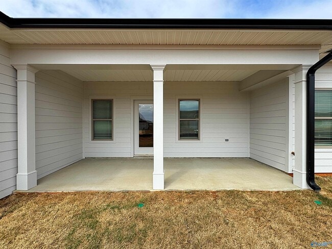 Building Photo - 169 Little Britain St