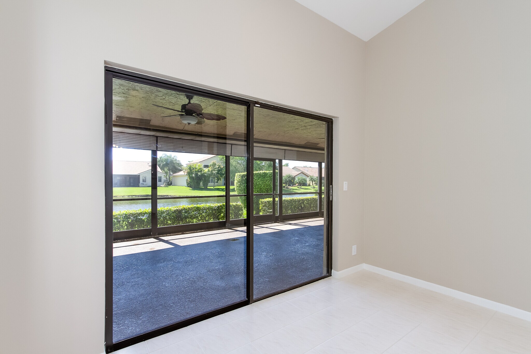 Sliding doors to covered patio - 8555 Eagle Run Dr